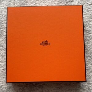 Hermès Orange Belt Box 8” x 8”